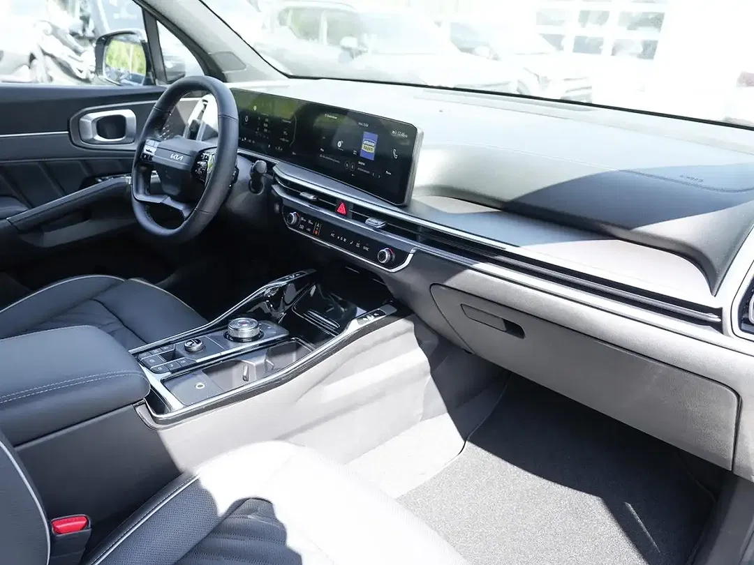 Kia Sorento - Thumbnail 15