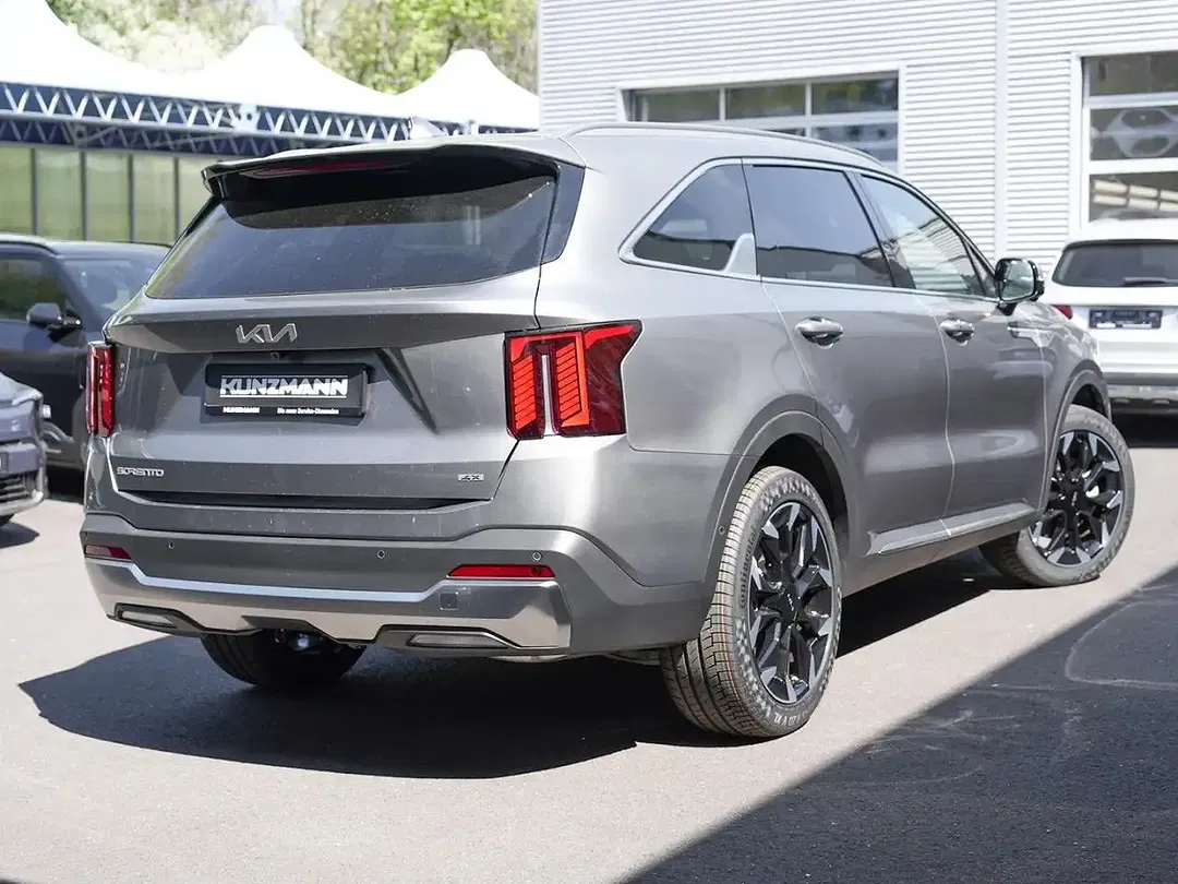Kia Sorento - Thumbnail 3