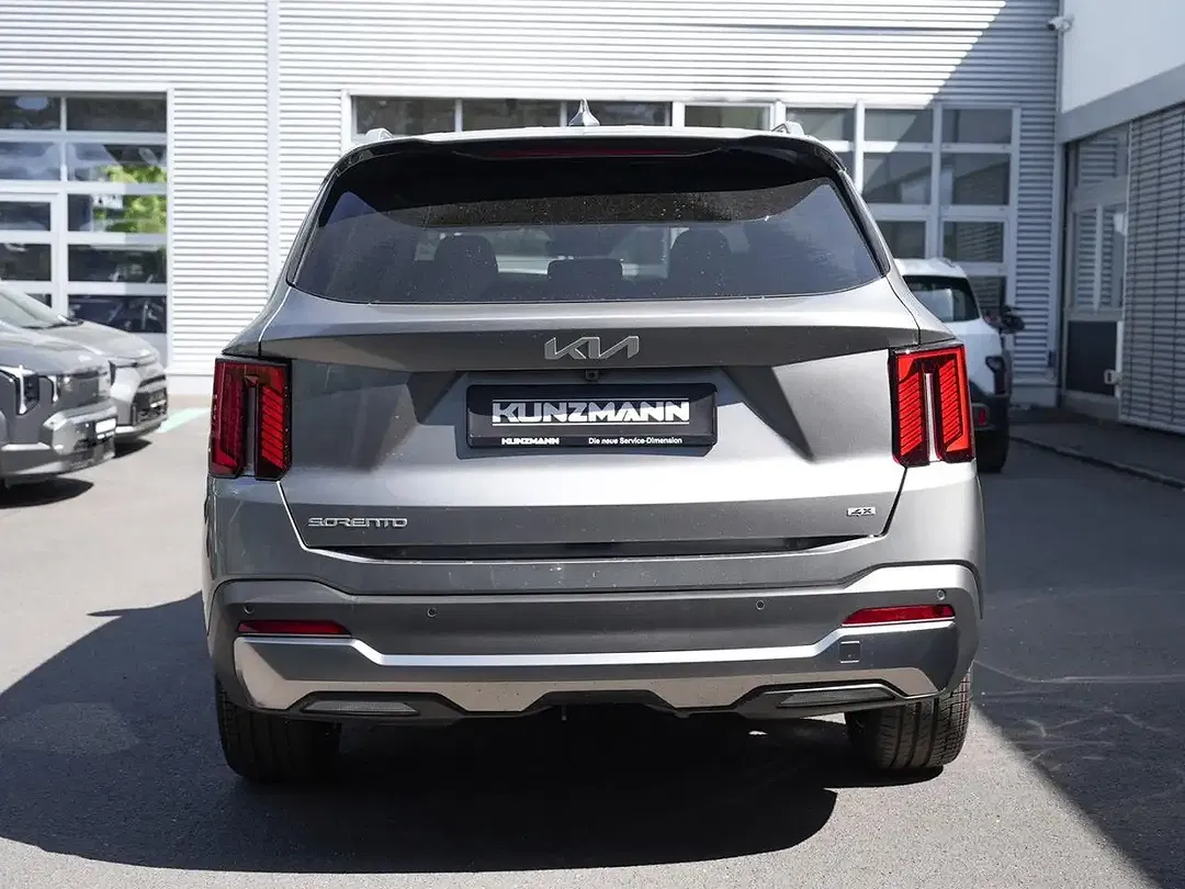 Kia Sorento - Thumbnail 4