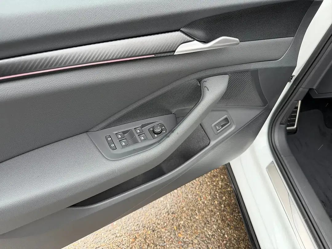 Skoda Superb - Thumbnail 13