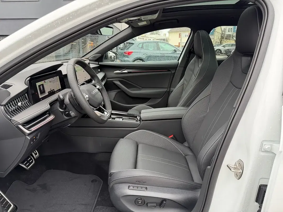 Skoda Superb - Thumbnail 6