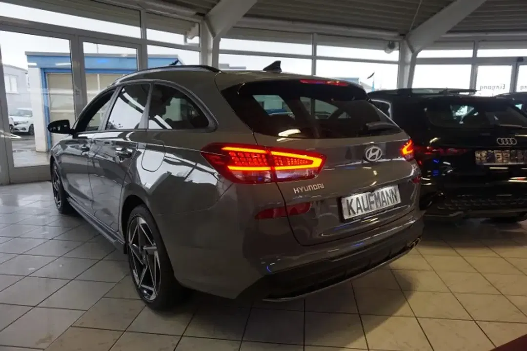 Hyundai i30 - Thumbnail 4