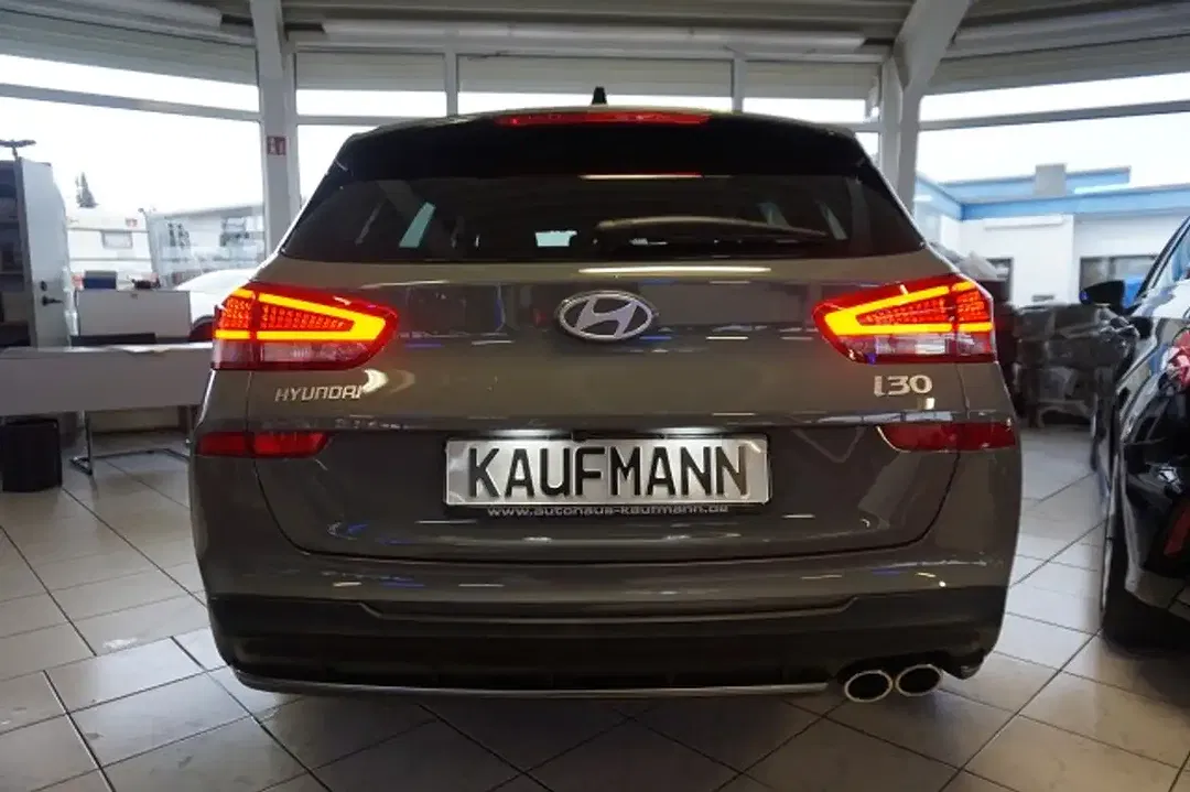 Hyundai i30 - Thumbnail 5
