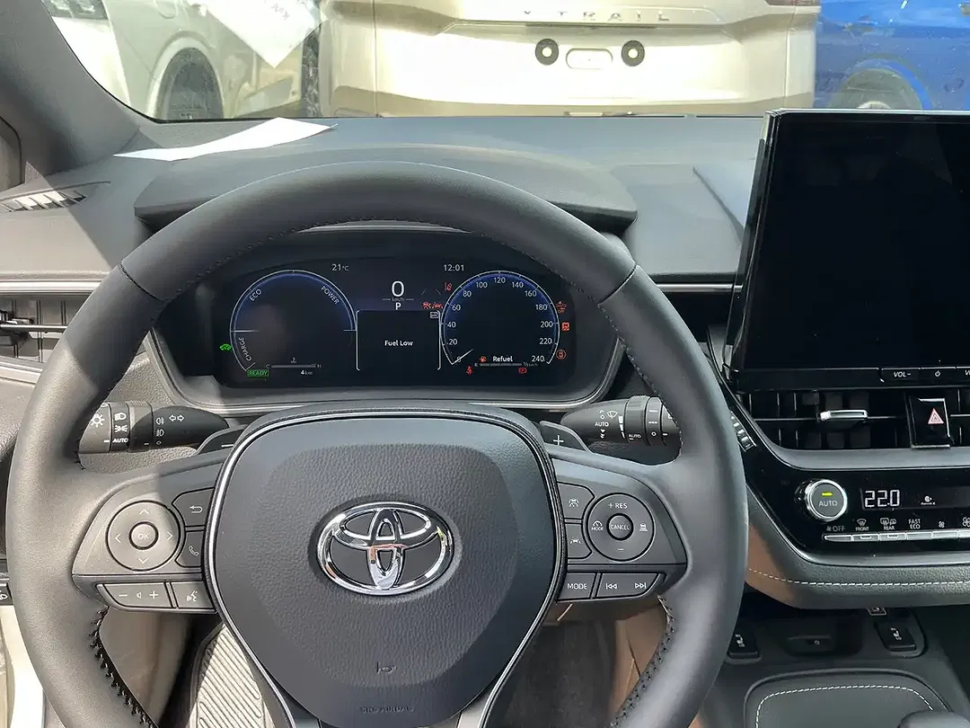 Toyota Corolla - Thumbnail 12