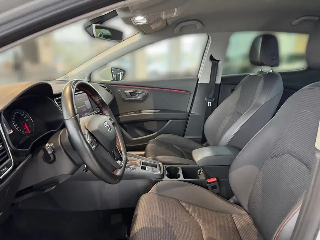 SEAT Leon - Thumbnail 11