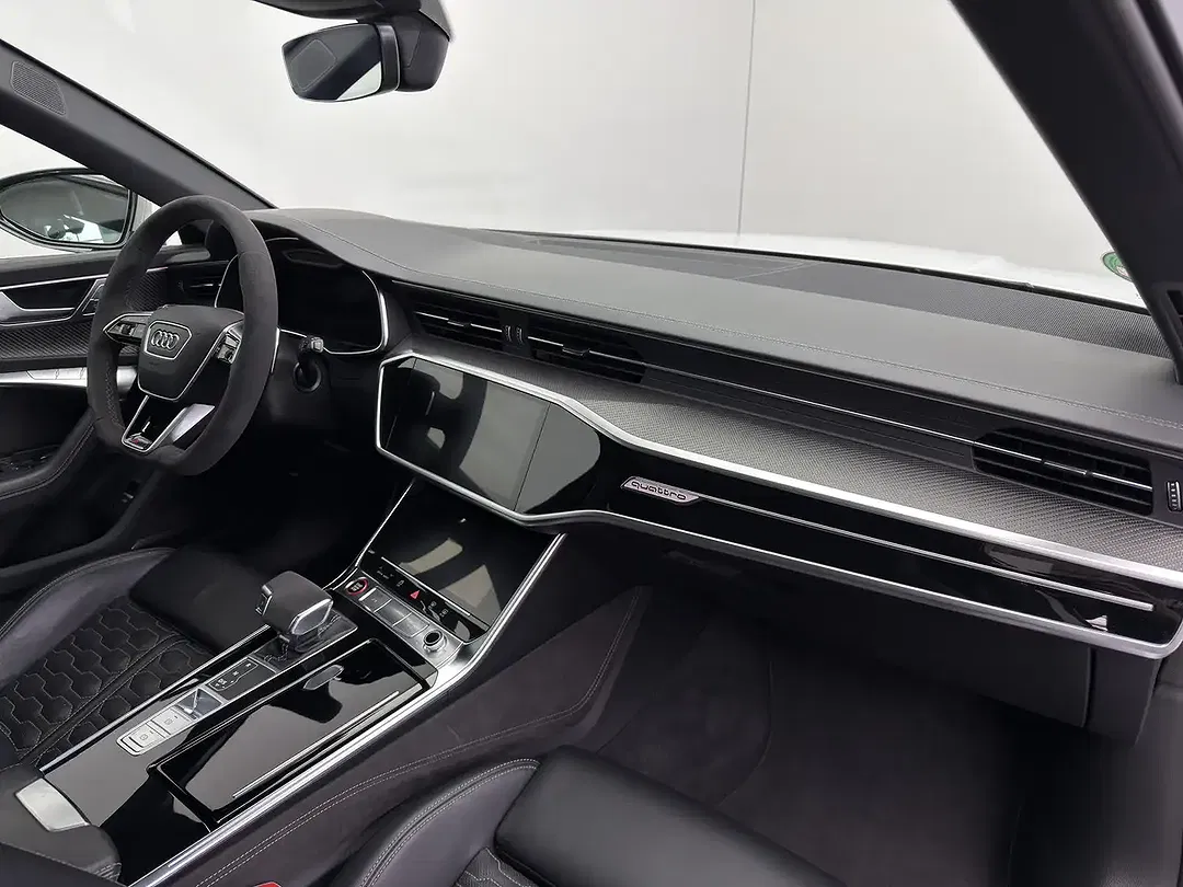 Audi RS6 - Thumbnail 13