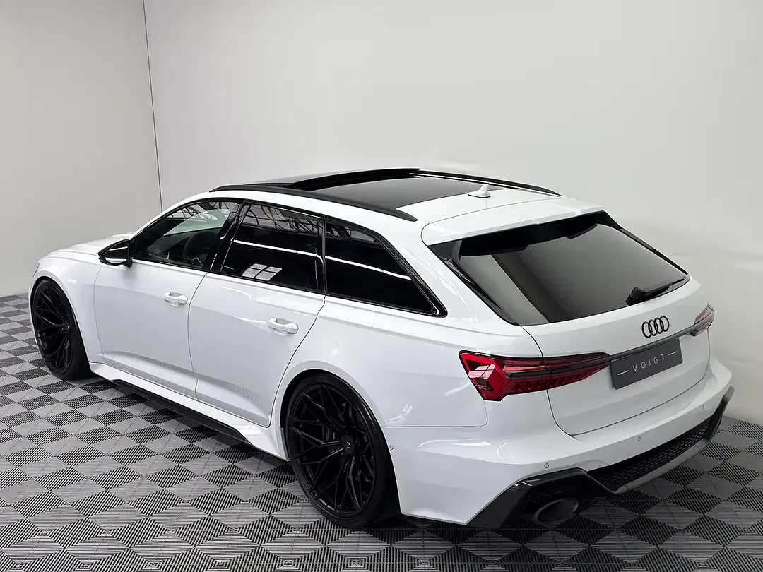 Audi RS6 - Thumbnail 3