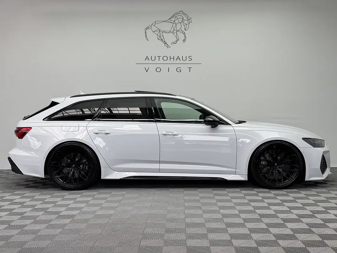 Audi RS6 - Thumbnail 4