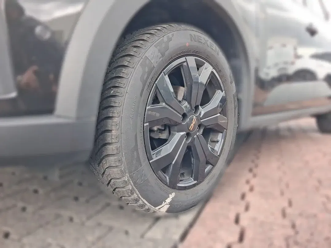 Dacia Sandero - Thumbnail 4