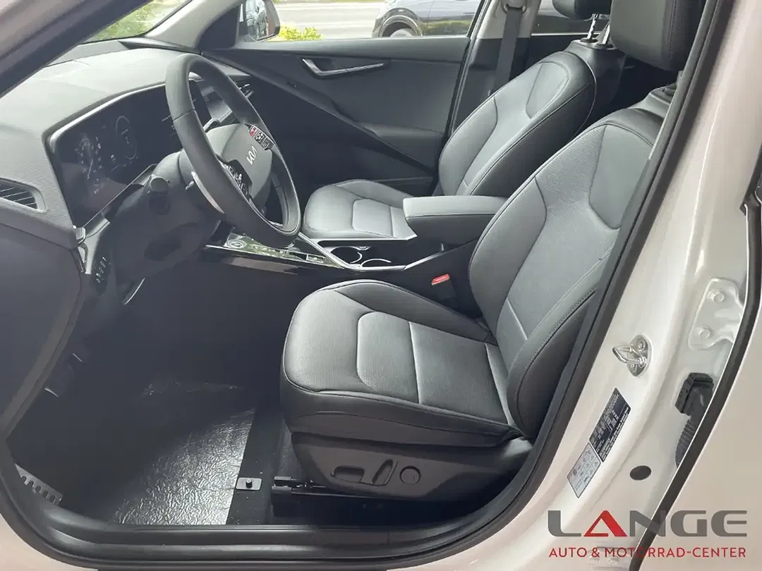 Kia Niro - Thumbnail 12
