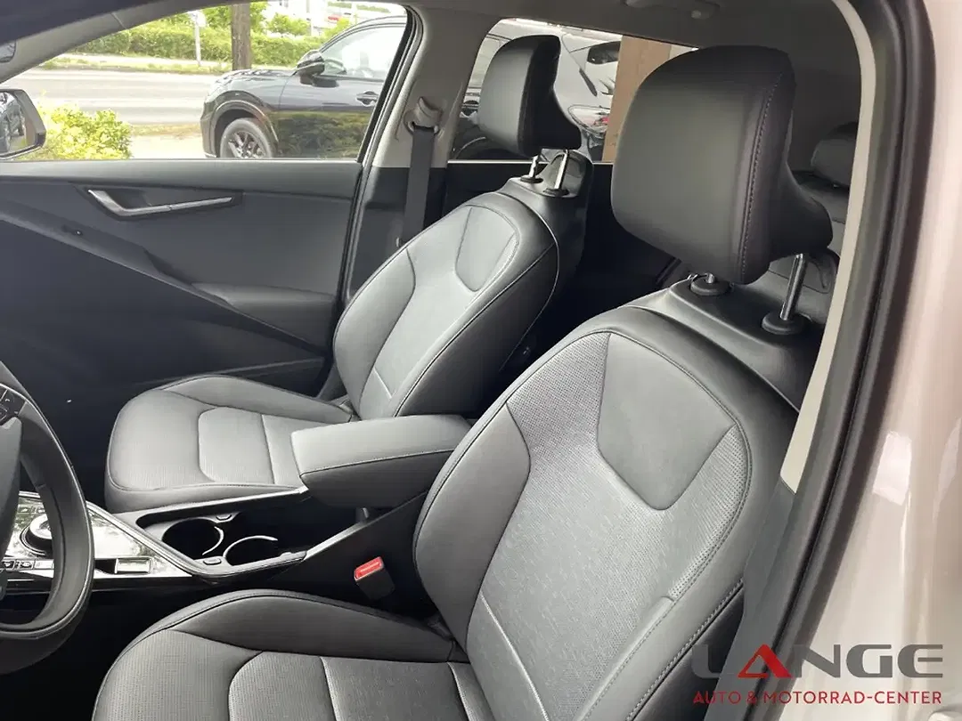 Kia Niro - Thumbnail 13