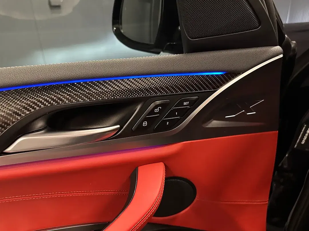 BMW X4 M - Thumbnail 8