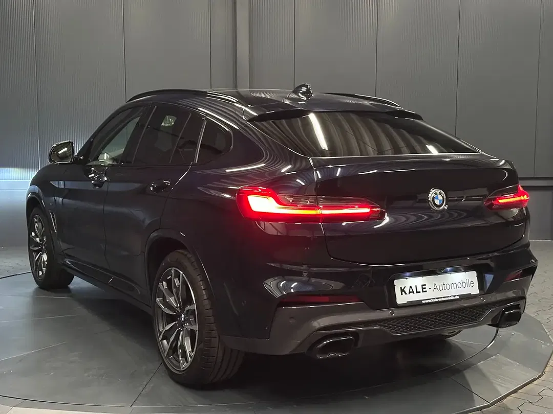 BMW X4 M - Thumbnail 2