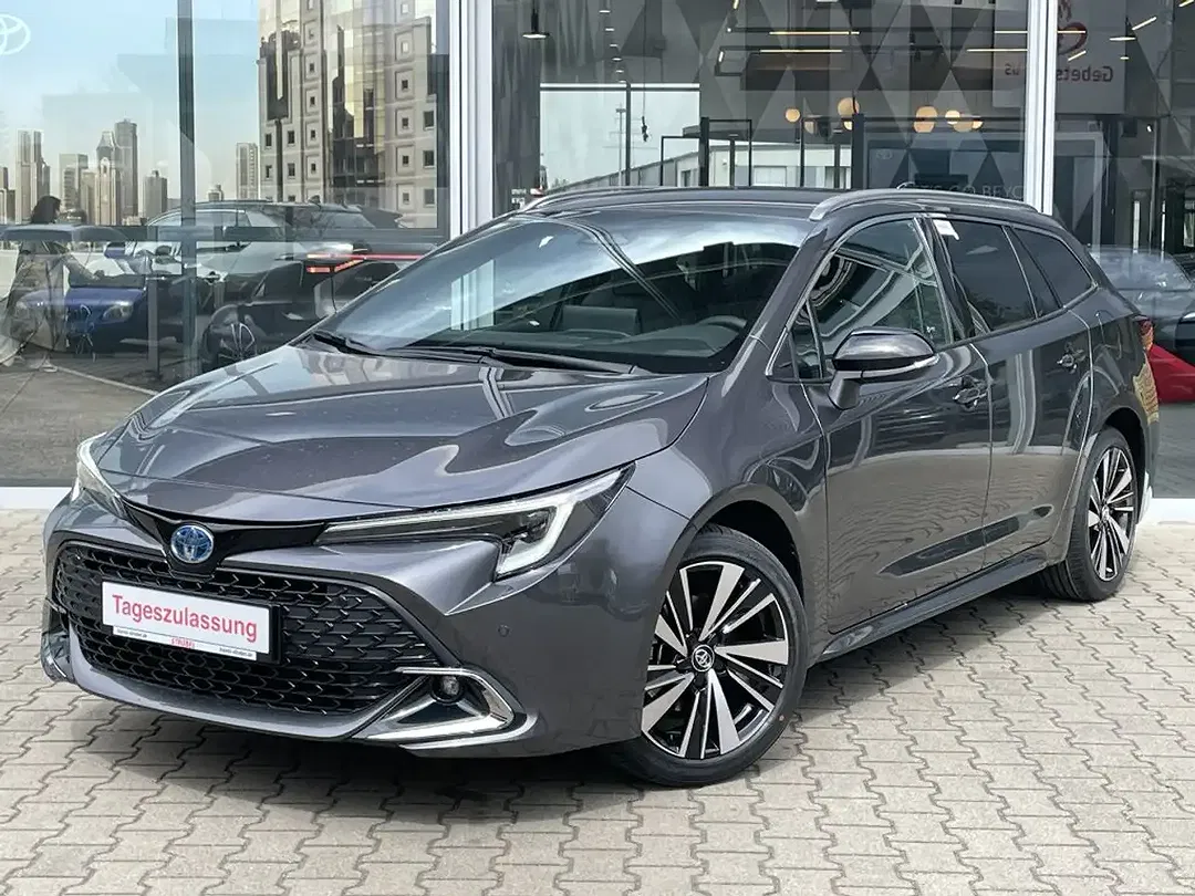 Toyota Corolla - Thumbnail 1