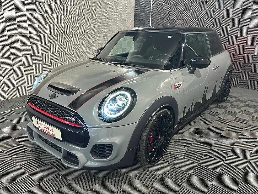 MINI John Cooper Works - Thumbnail 2