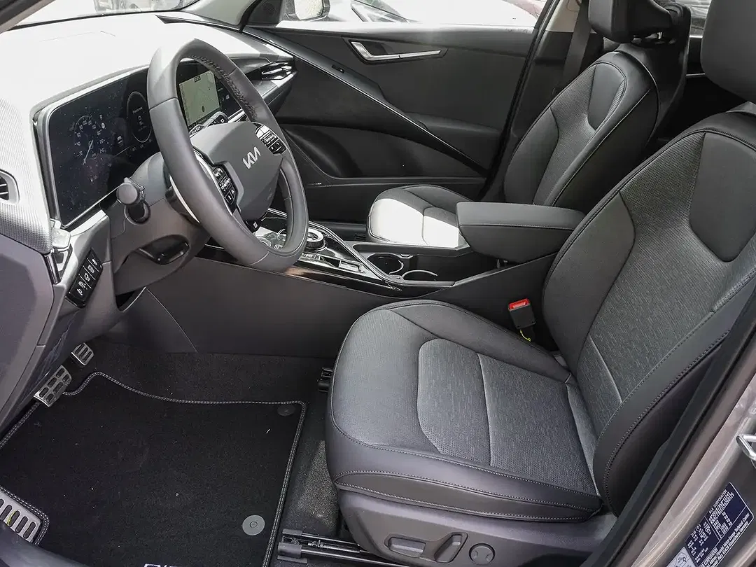 Kia Niro - Thumbnail 12
