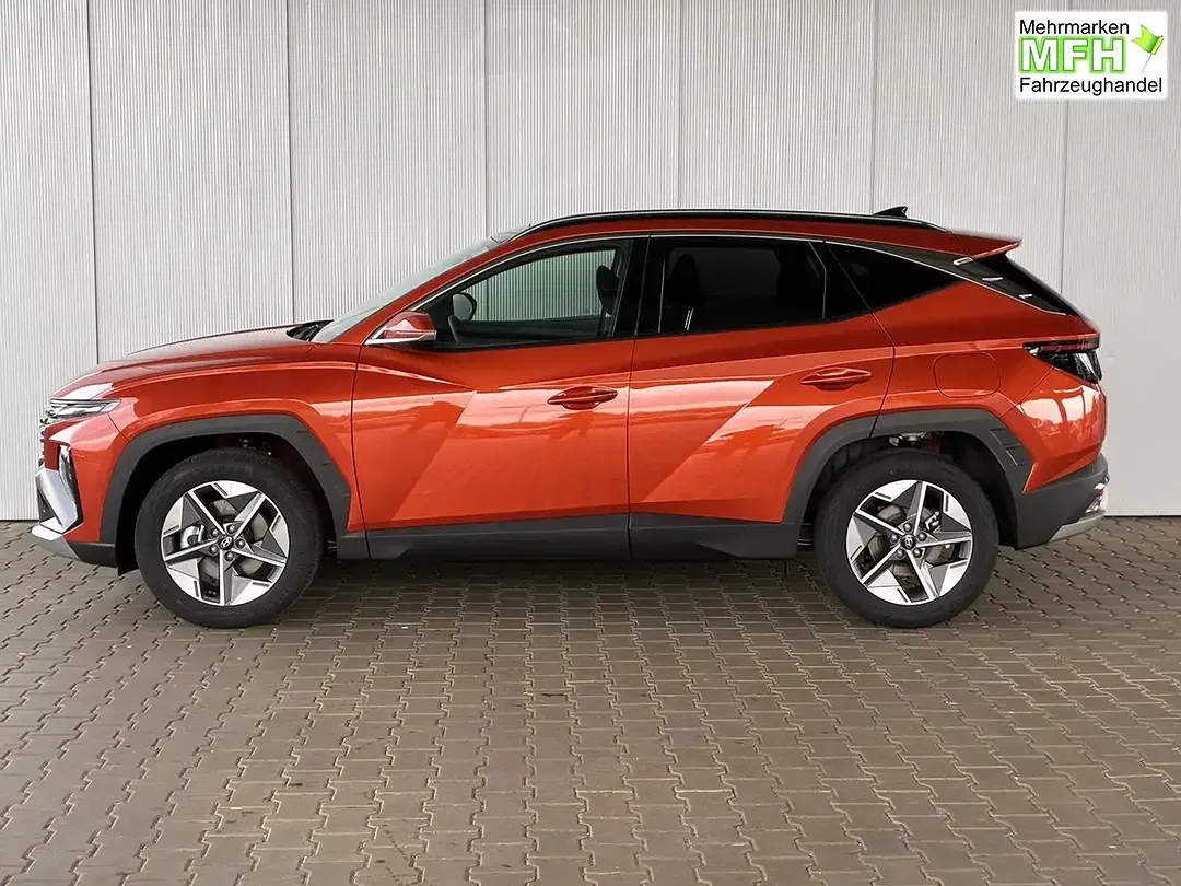 Hyundai TUCSON - Thumbnail 2