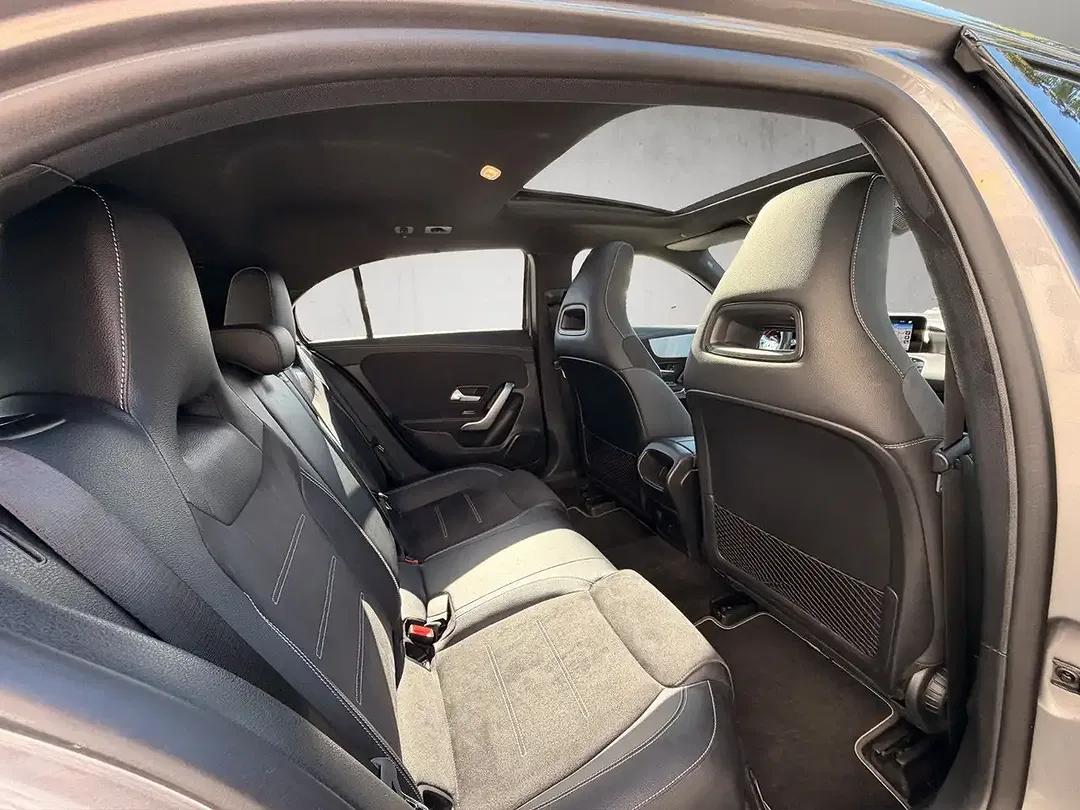 Mercedes-Benz A 200 - Thumbnail 9