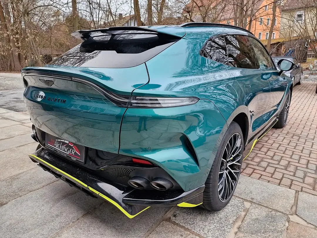 Aston Martin DBX - Thumbnail 5