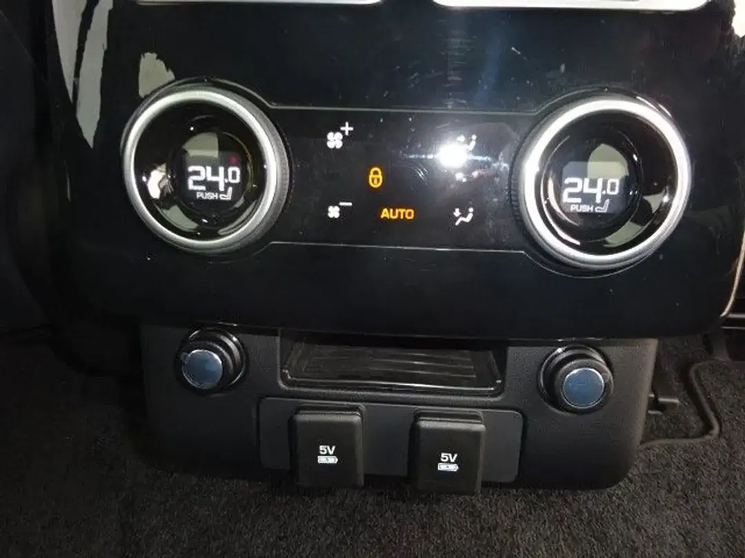 Land Rover Range Rover - Thumbnail 13