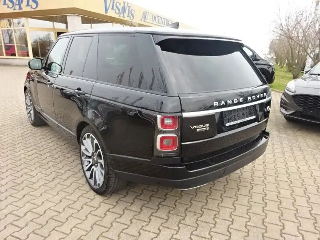 Land Rover Range Rover - Thumbnail 3
