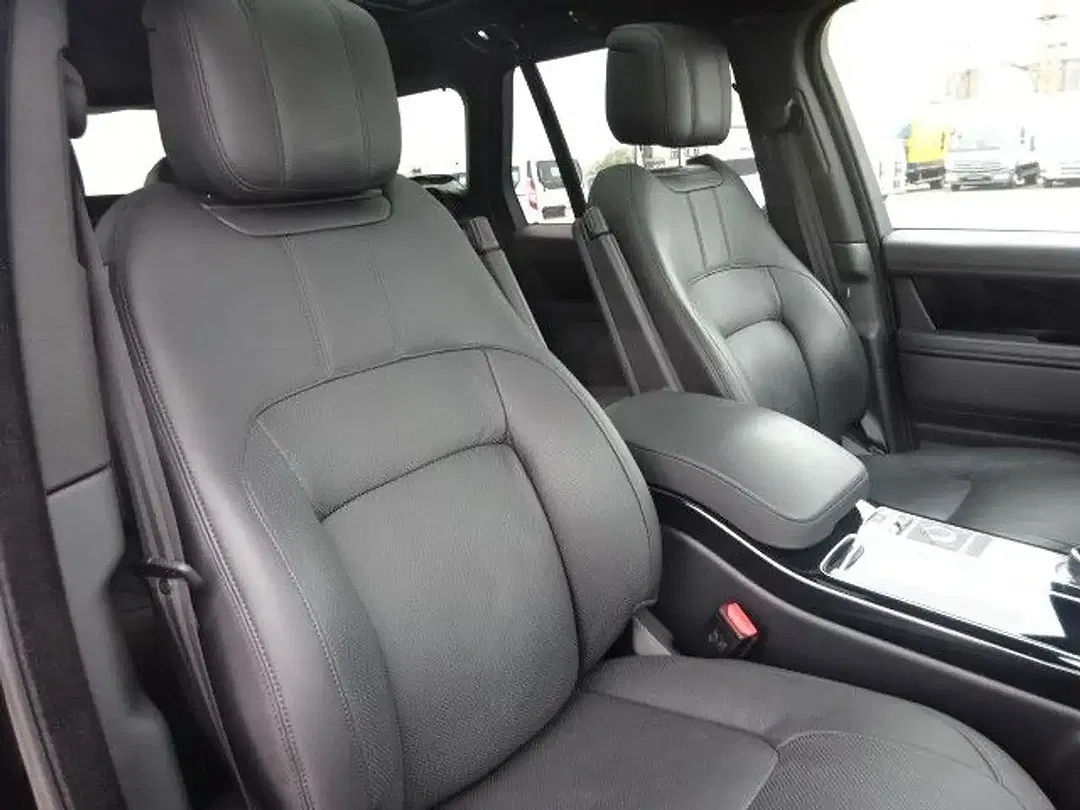 Land Rover Range Rover - Thumbnail 7