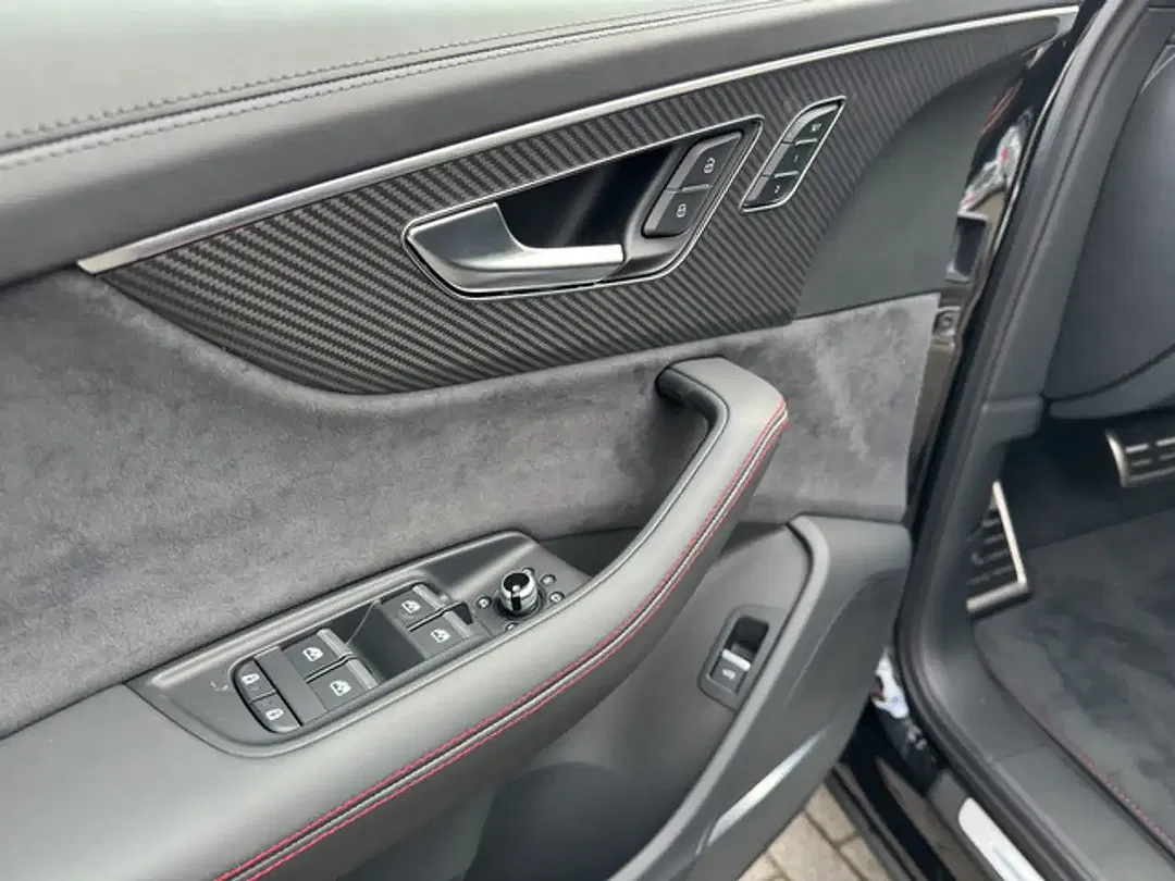Audi Q7 - Thumbnail 14