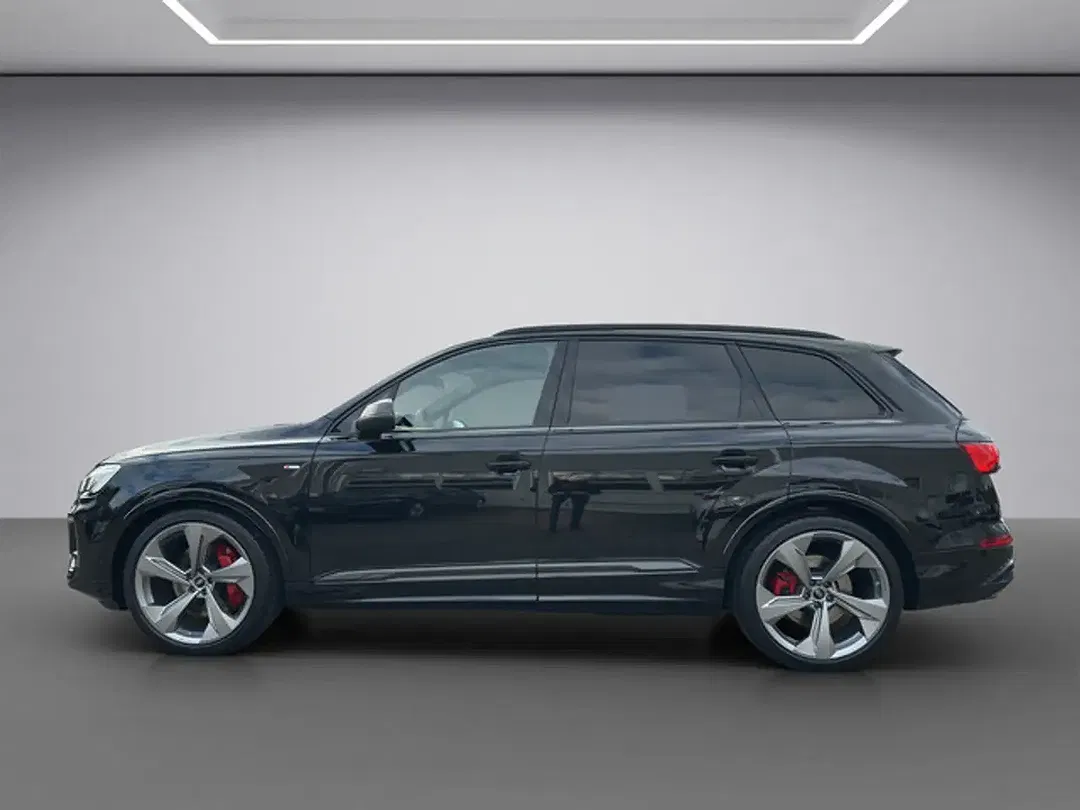 Audi Q7 - Thumbnail 3