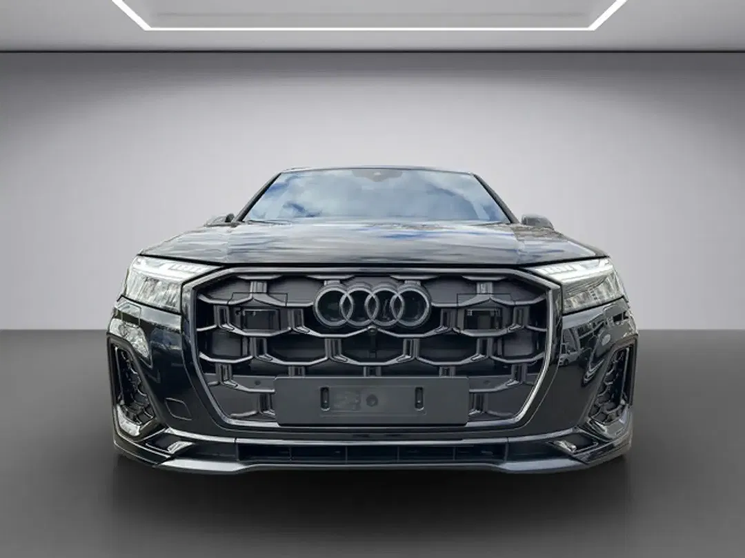 Audi Q7 - Thumbnail 9