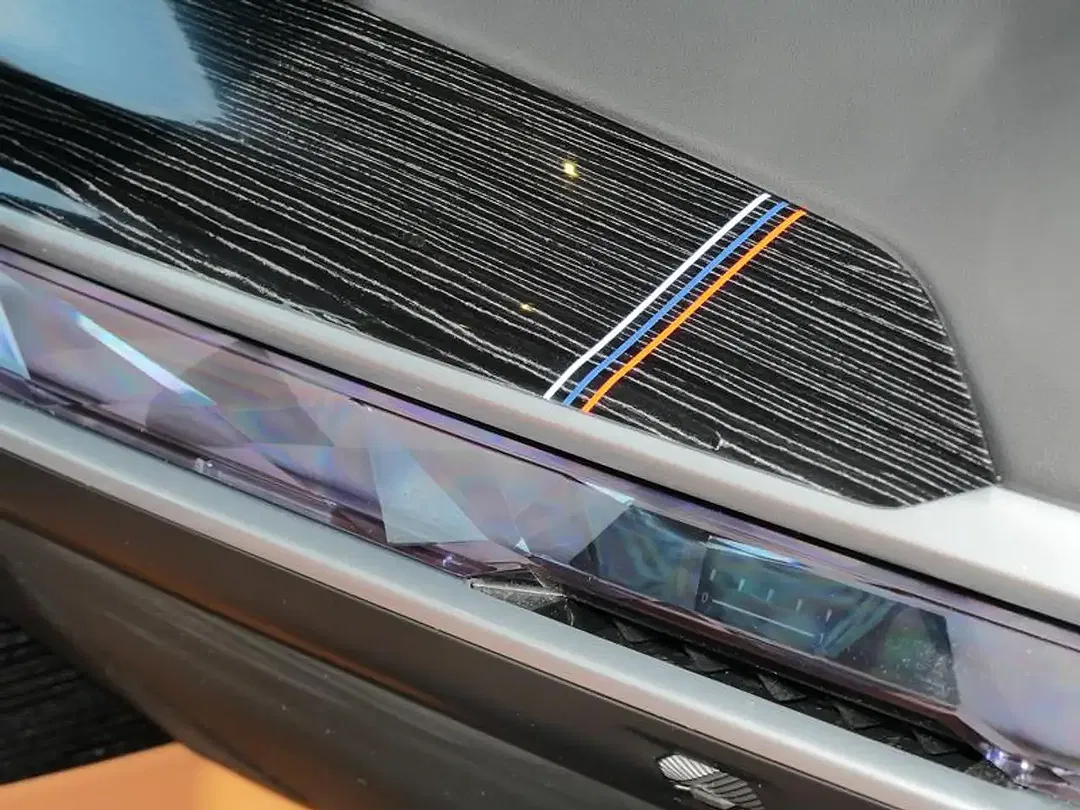 BMW i7 - Thumbnail 14