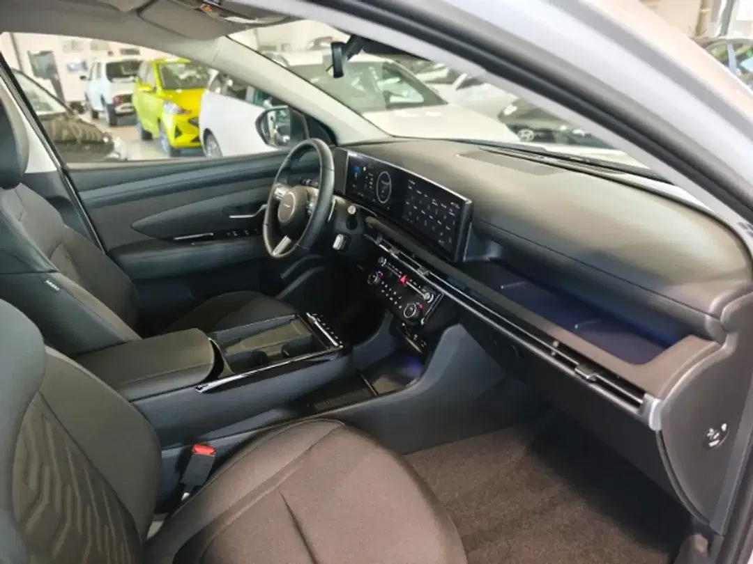 Hyundai TUCSON - Thumbnail 9
