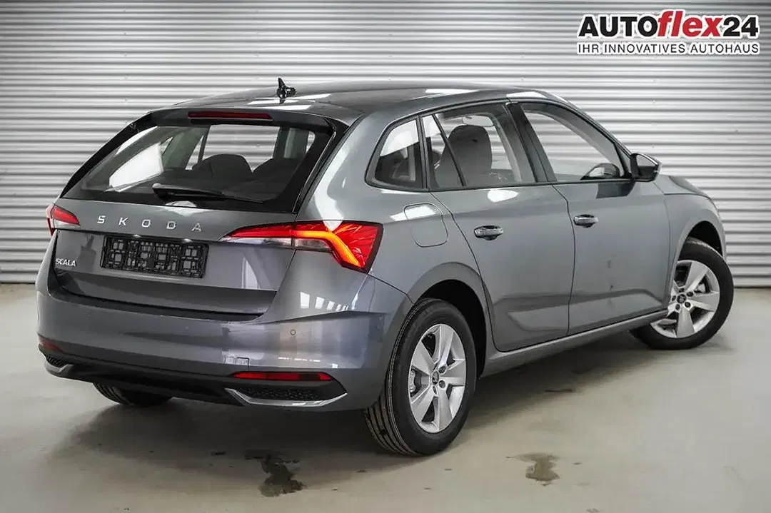 Skoda Scala - Thumbnail 2