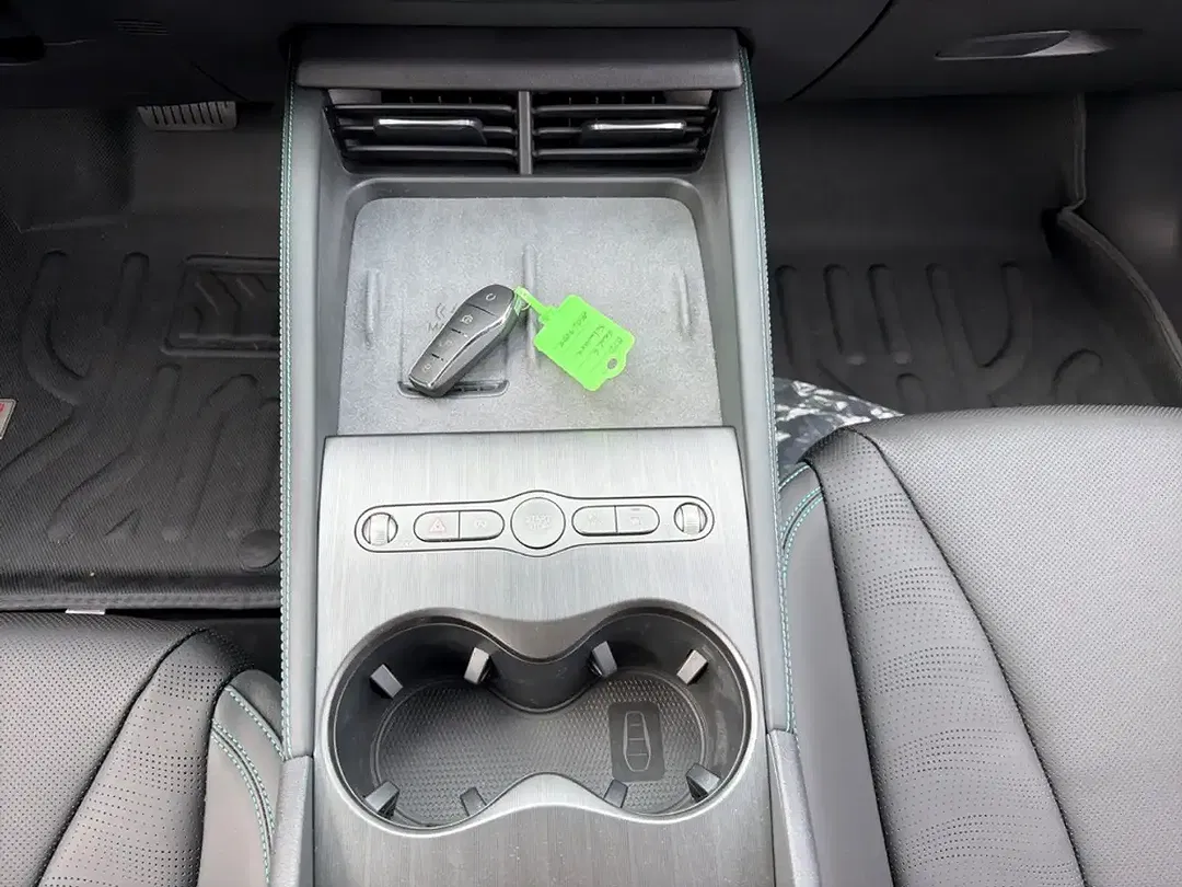 BYD Seal - Thumbnail 15