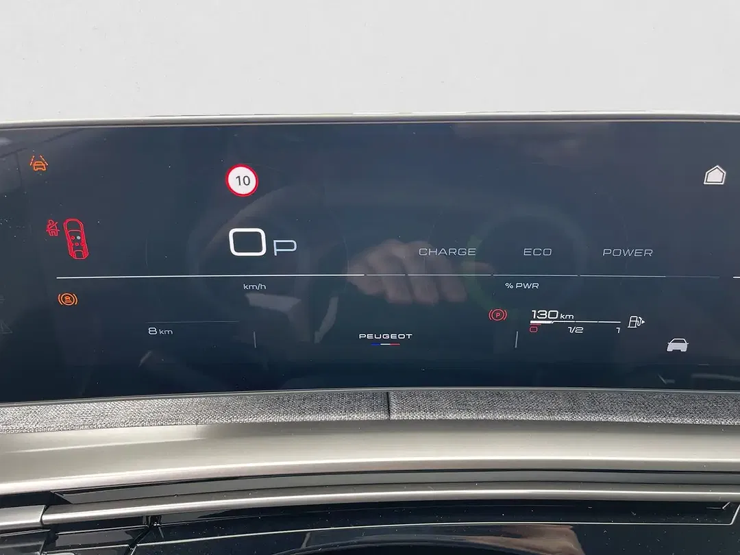 Peugeot 3008 - Thumbnail 12