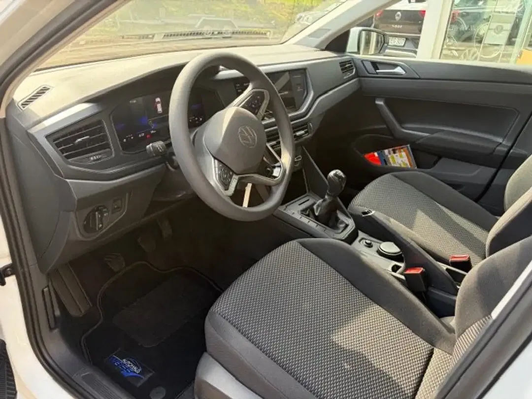 Volkswagen Polo - Thumbnail 4