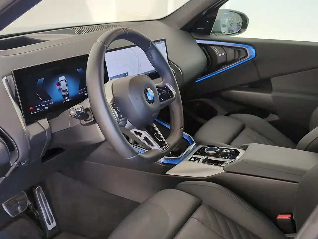 BMW X3 - Thumbnail 2