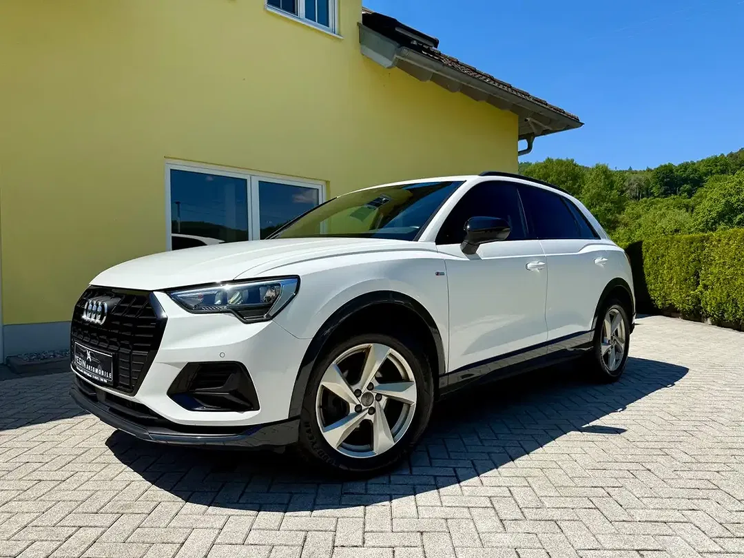 Audi Q3 - Thumbnail 2