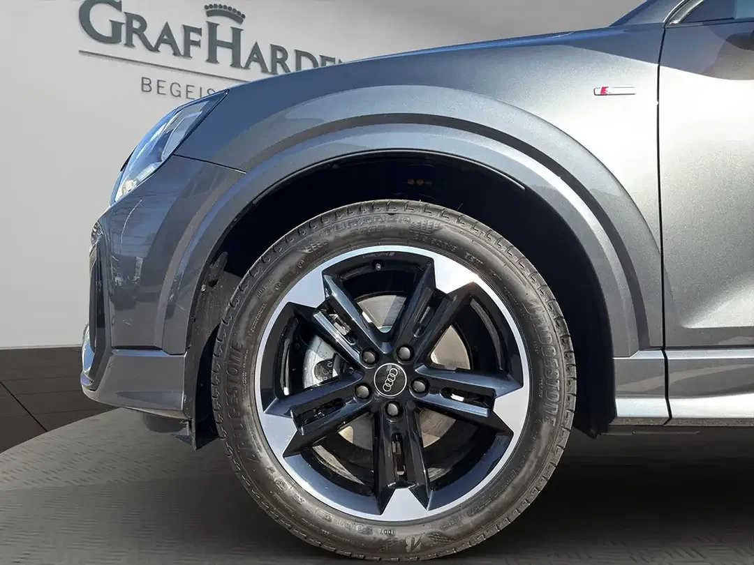 Audi Q2 - Thumbnail 3