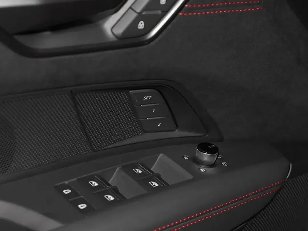 Audi RS e-tron GT - Thumbnail 14