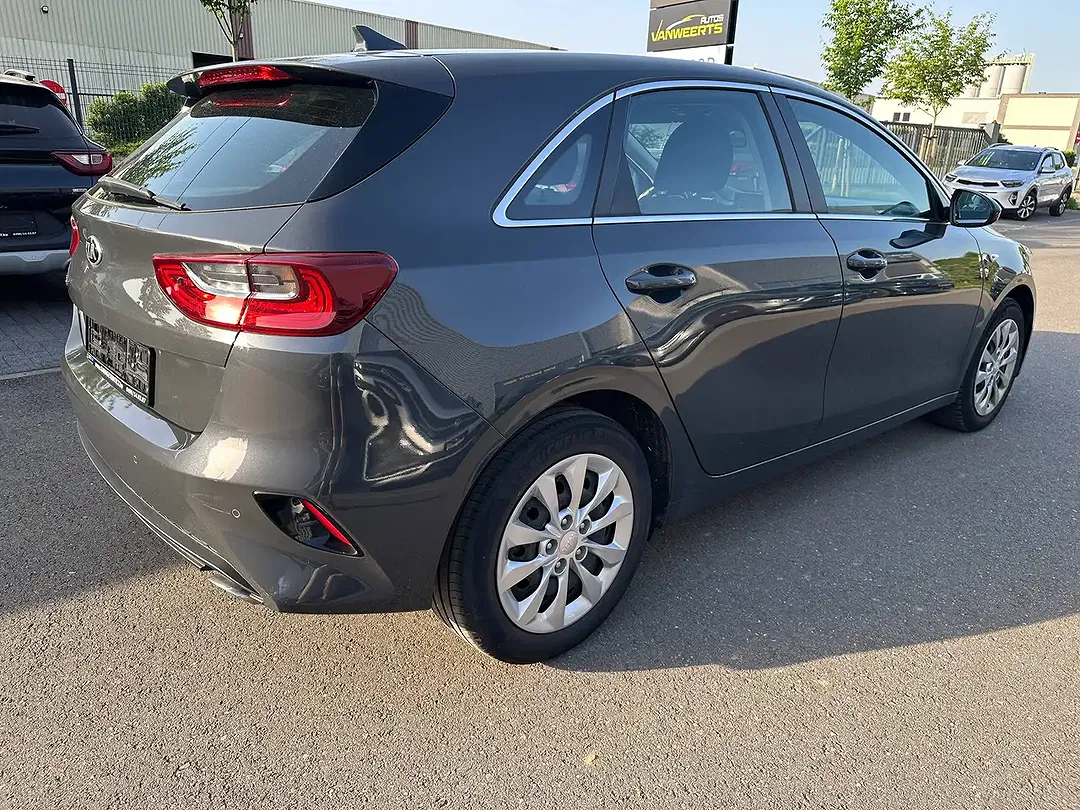 Kia Ceed / cee'd - Thumbnail 4