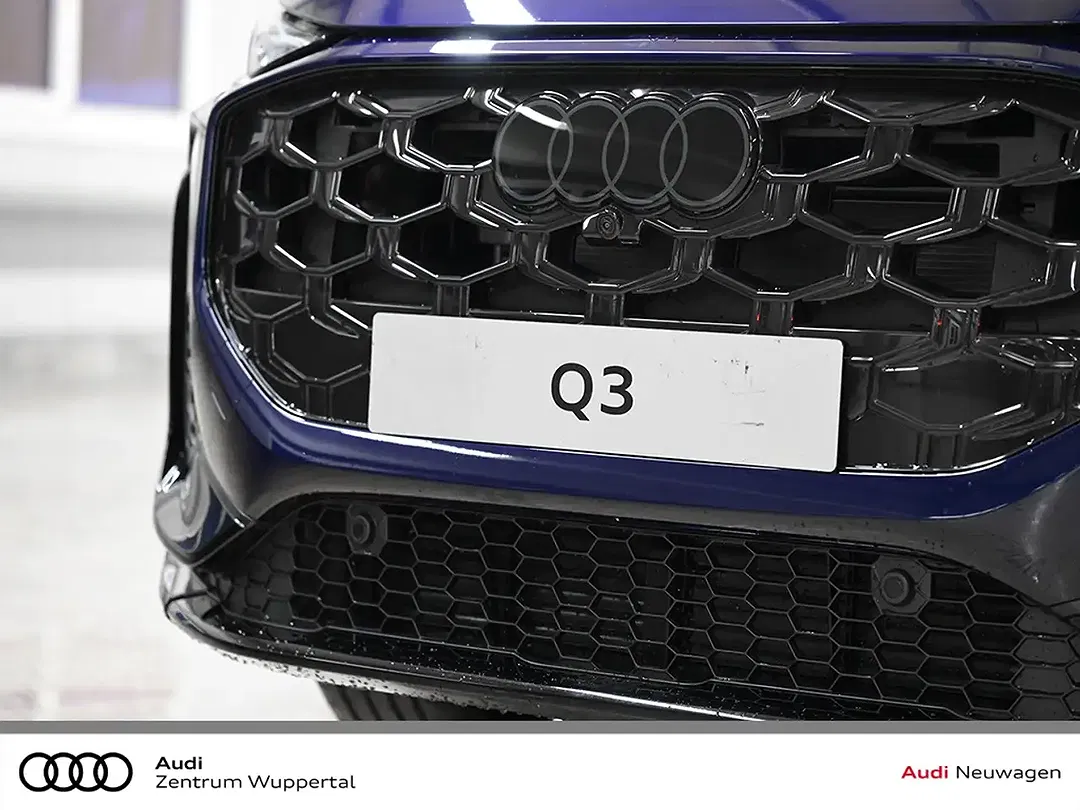 Audi Q3 - Thumbnail 7