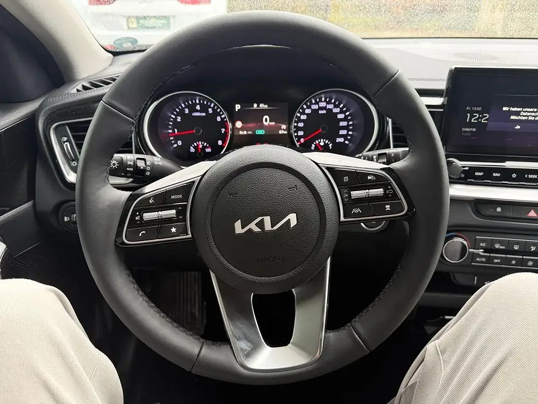 Kia Ceed / cee'd - Thumbnail 8