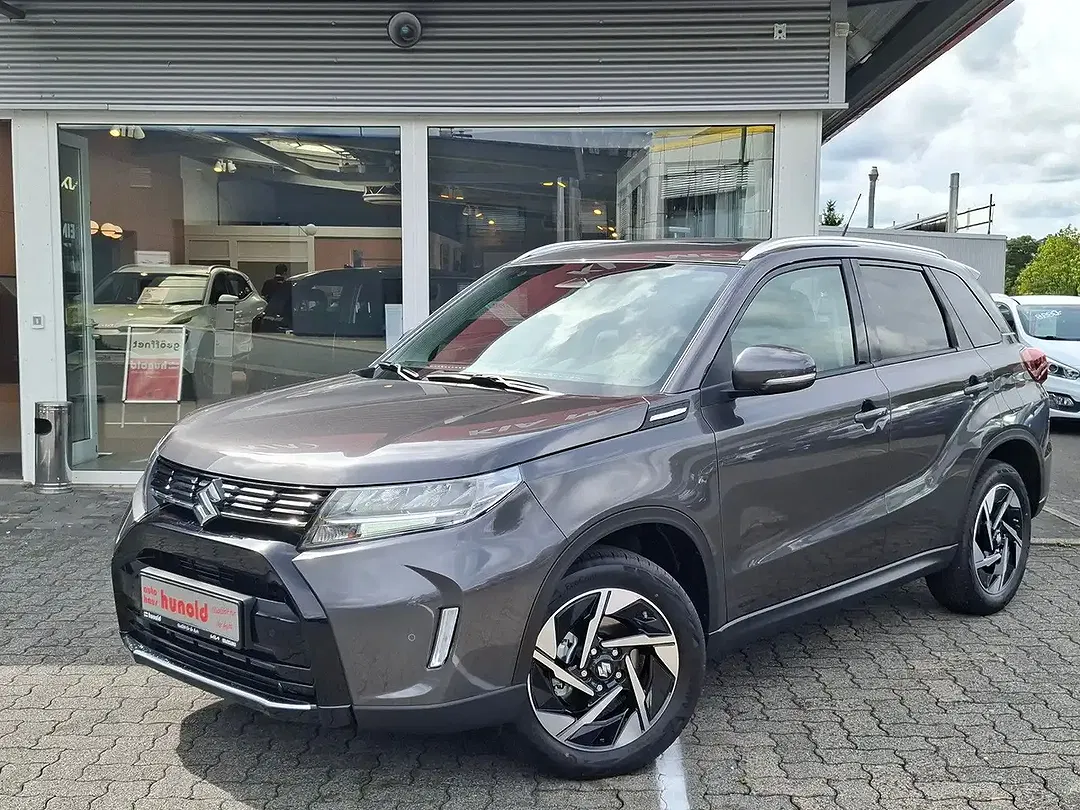 Suzuki Vitara - Thumbnail 1