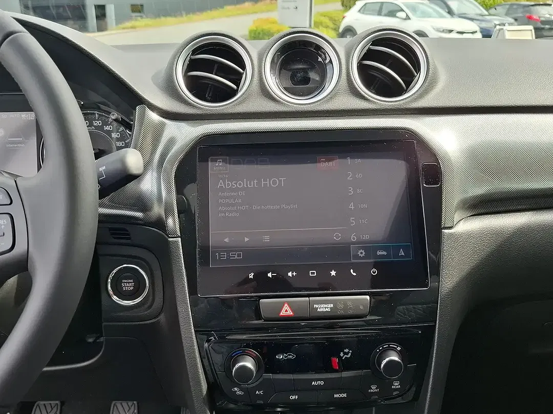 Suzuki Vitara - Thumbnail 13