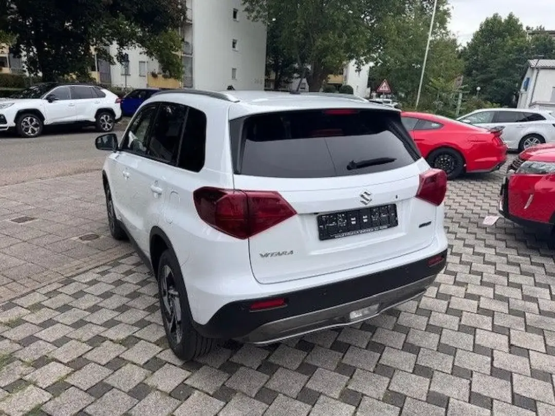 Suzuki Vitara - Thumbnail 5