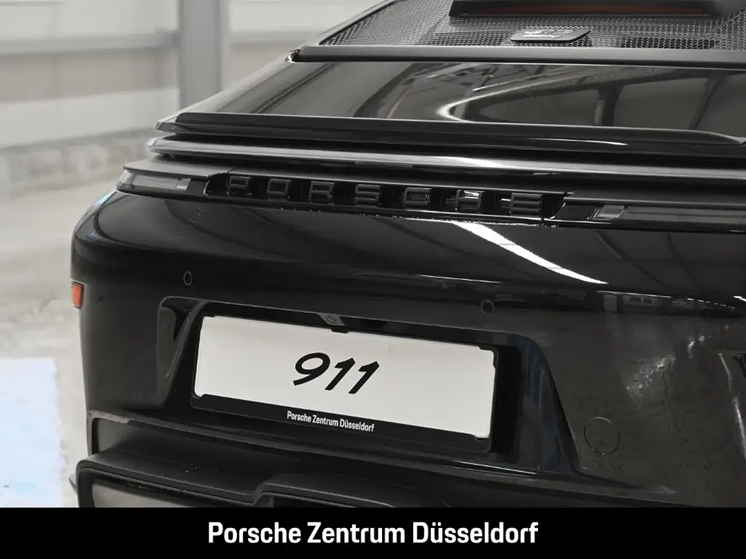 Porsche 992 - Thumbnail 12