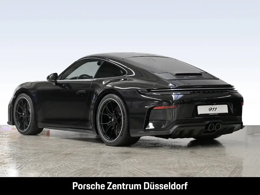 Porsche 992 - Thumbnail 3