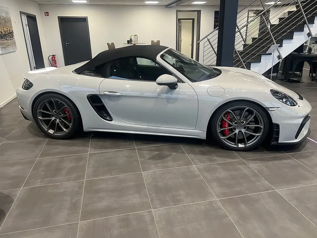 Porsche 718 Spyder - Thumbnail 16