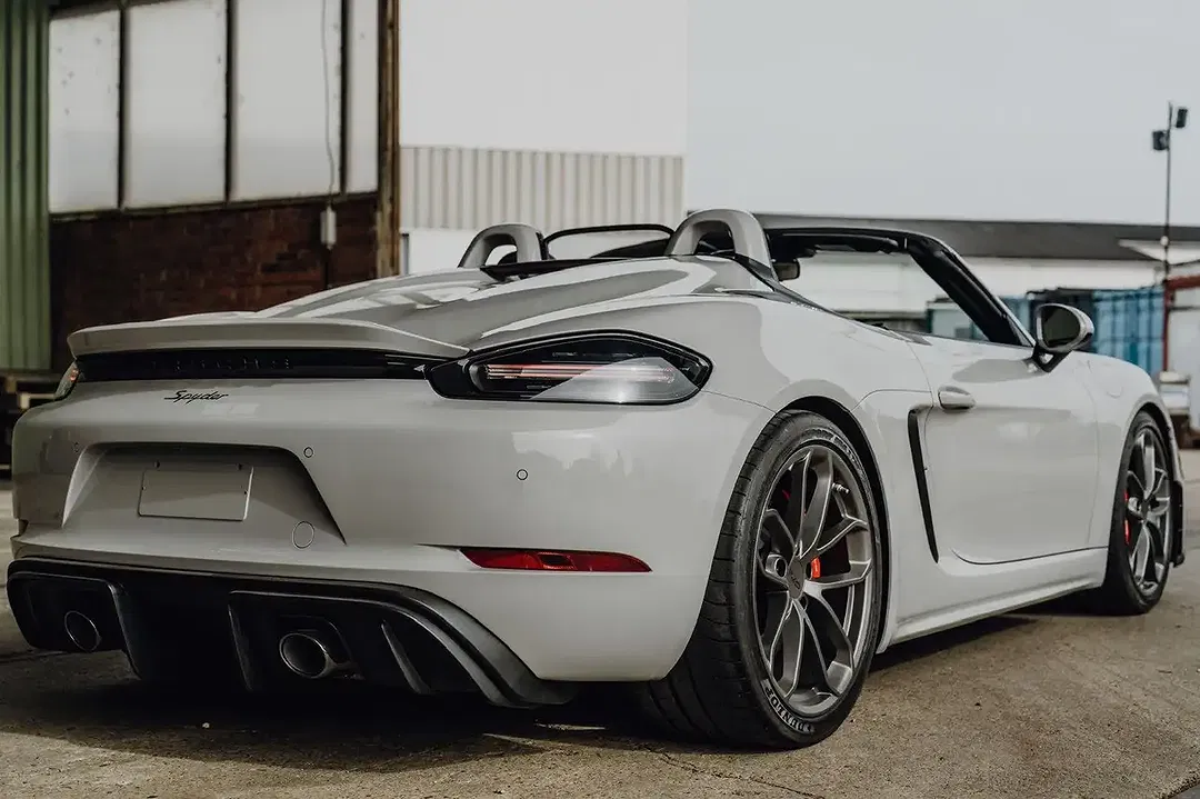 Porsche 718 Spyder - Thumbnail 3