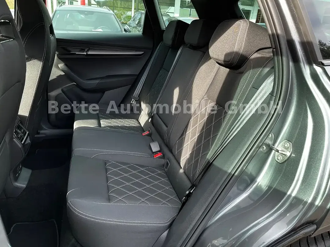 Skoda Karoq - Thumbnail 11